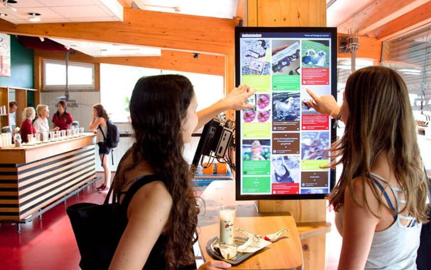 Transforming Communication: The Future of Digital Signage in India